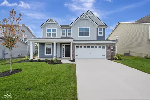 4238 Hayden Valley Dr, Bargersville, IN 46106