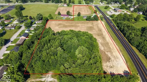 1804 N Ewing St, Seymour, IN 47274