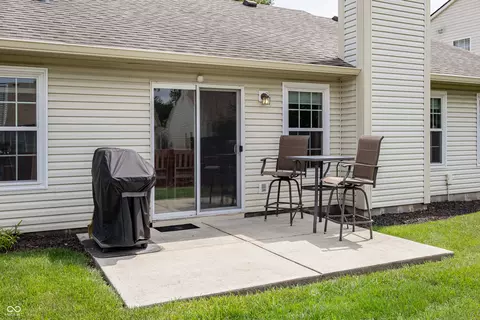 Exterior - 10542 Cedar Dr, Fishers, IN 46037 photo 3 of 8