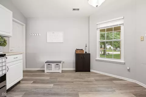 Entry Way - 10542 Cedar Dr, Fishers, IN 46037 photo 2 of 2