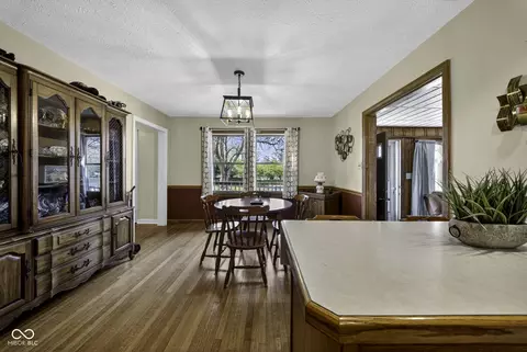 Dining - 6702 E 96th St, Fishers, IN 46038 photo 3 of 3