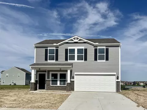 2328 N Liberty Lakes Dr, Greensburg, IN 47240