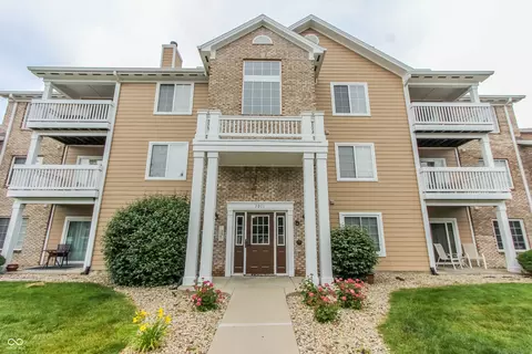 5011 Opal Ridge Ln #208, Indianapolis, IN 46237