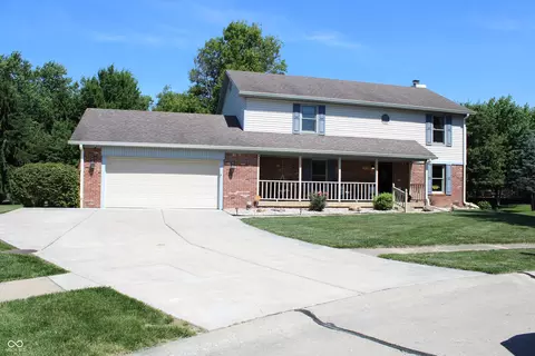 1562 Williamsburg Ct, Franklin, IN 46131