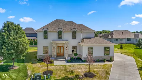 5336 Ashby Ct, Greenwood, IN 46143