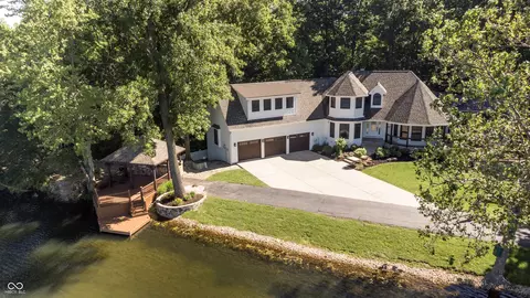8641 Fawn Lake Cir, Indianapolis, IN 46278