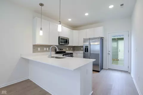 Kitchen - 2726 Smith Rd, Plainfield, IN 46168 photo 2 of 5