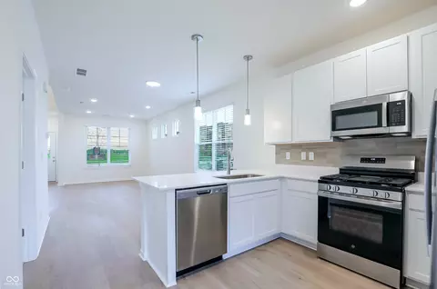 Kitchen - 2726 Smith Rd, Plainfield, IN 46168 photo 4 of 5