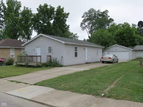 470 N Pine St, Morgantown, IN 46160