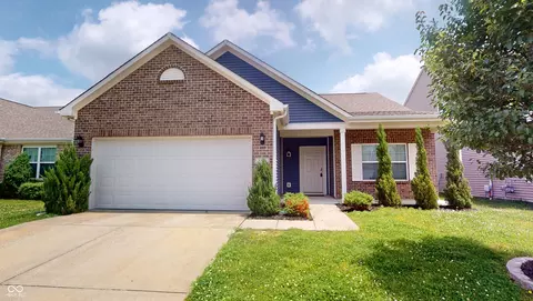 5321 Tanglewood Ln, Whitestown, IN 46075