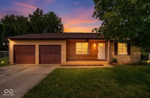 114 Pilgrim Ct, Greenwood, IN 46142