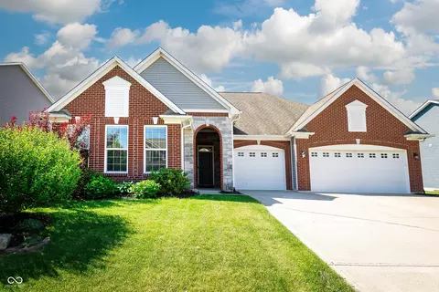 9239 Thames Dr, Avon, IN 46123