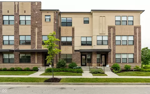 2579 Filson St, Carmel, IN 46032