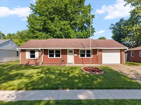 1100 Delwood Dr, Mooresville, IN 46158