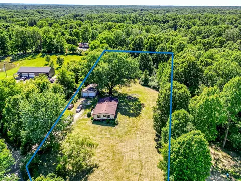 8730 Sweetwater Trl, Nineveh, IN 46164