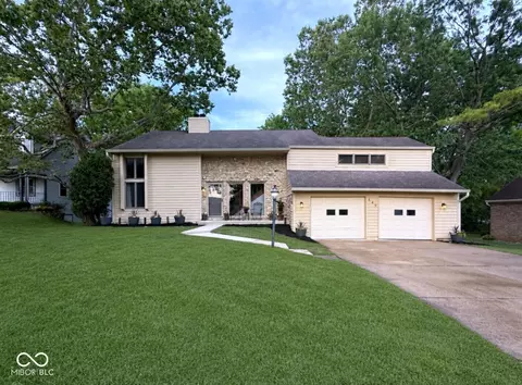 Exterior - 649 Elm Dr, Plainfield, IN 46168 photo 8 of 12