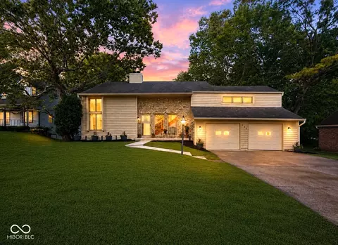 649 Elm Dr, Plainfield, IN 46168