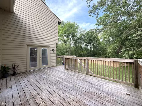 Exterior - 649 Elm Dr, Plainfield, IN 46168 photo 3 of 12