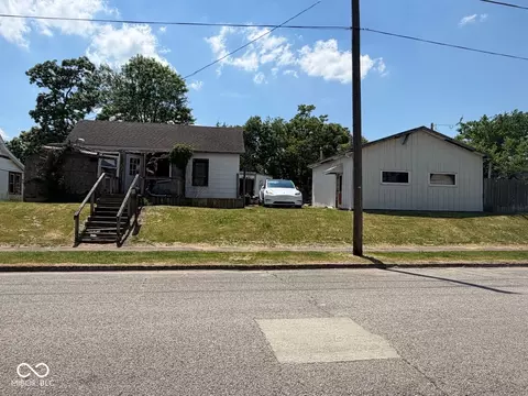 1313 E Scott St, Vincennes, IN 47591