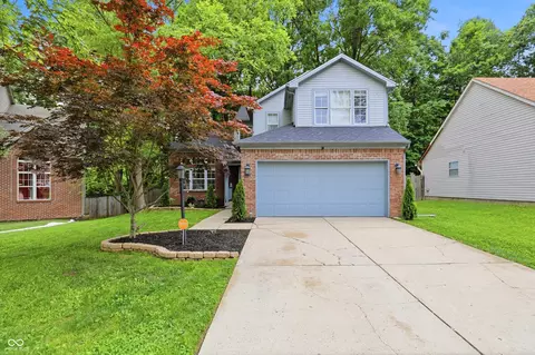710 Pioneer Woods Dr, Indianapolis, IN 46224