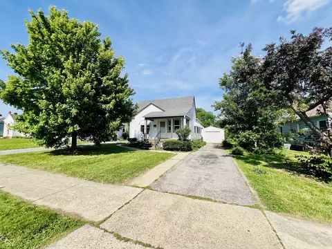 163 N 13th Ave, Beech Grove, IN 46107
