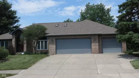 1136 N Manchester Dr, Greenfield, IN 46140