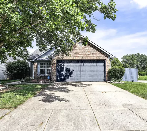 5739 Laurel Oak Pl, Indianapolis, IN 46254