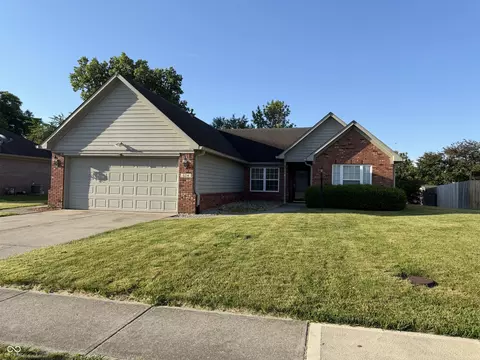 524 Jubilee Ln, Avon, IN 46123