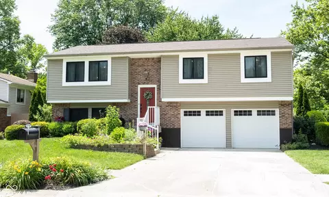 11507 Hartford Ln, Fishers, IN 46038