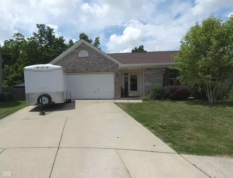 1058 Creekwood Ln, Franklin, IN 46131