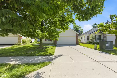 226 Gazebo Dr, Indianapolis, IN 46227