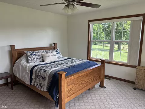 Bedroom - 1673 E 1550 N Rd, Covington, IN 47932 photo 3 of 5