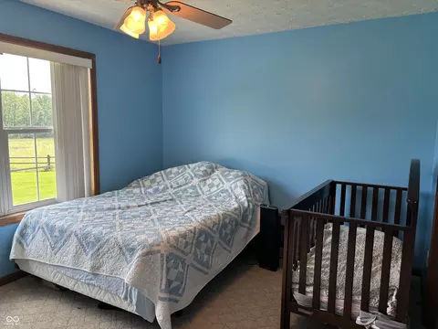 Bedroom - 1673 E 1550 N Rd, Covington, IN 47932 photo 5 of 5