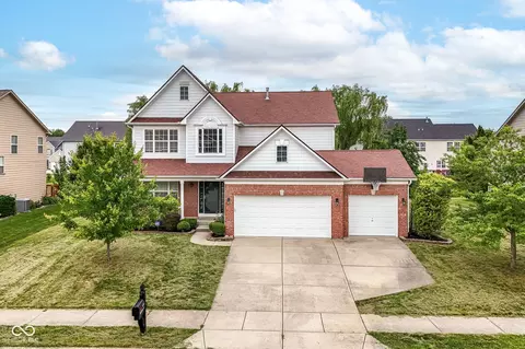 4016 Rowlett Pl, Westfield, IN 46074