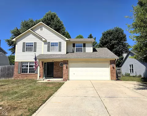 820 Trail Ridge Ct, Mooresville, IN 46158