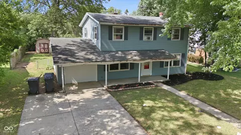 910 Heritage Ln, Anderson, IN 46013