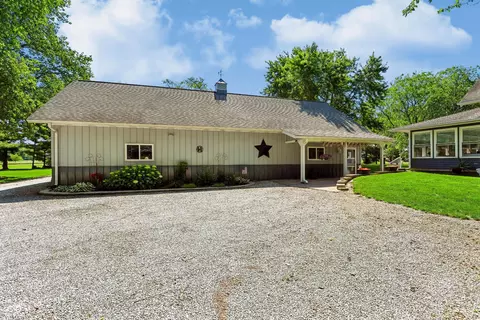 Exterior - 5251 N 800 Rd E, Wilkinson, IN 46186 photo 8 of 16