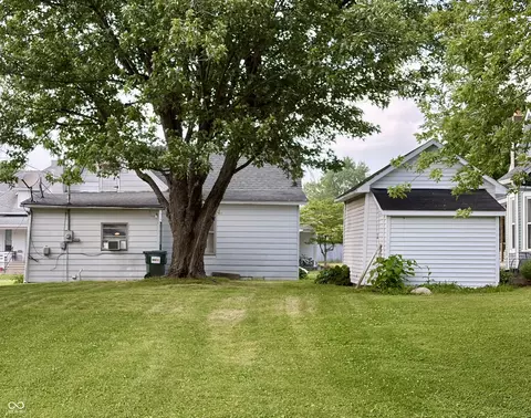 515 Jackson St, Hope, IN 47246 photo 2