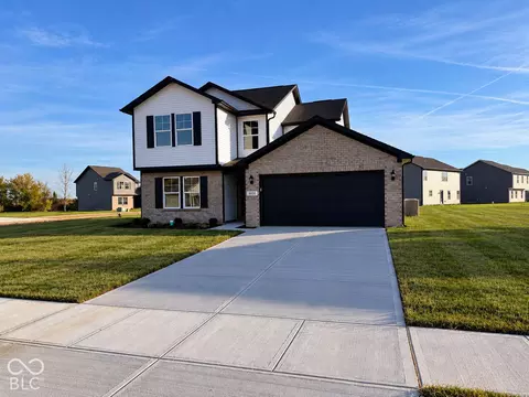8600 N Seneca Dr, Muncie, IN 47303