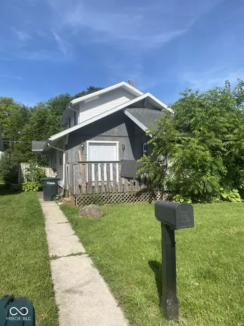 2103 S Burlington Dr, Muncie, IN 47302