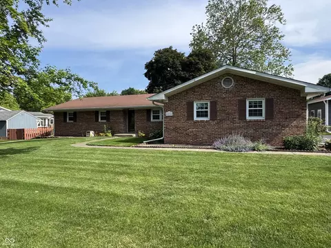 6826 Karyn Dr, Avon, IN 46123