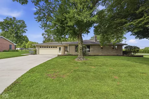 3480 Carolina St, Columbus, IN 47203