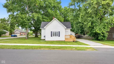 108 E Washington, Mooresville, IN 46158