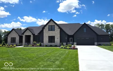 2786 S Kings Way, New Palestine, IN 46163