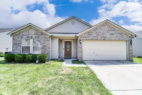10275 Lothbury Cir, Fishers, IN 46037