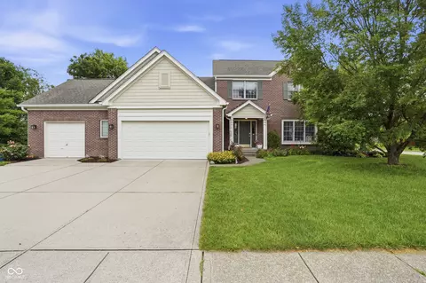 10917 Yorktown Xing, Carmel, IN 46032