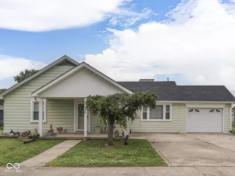 810 S Cherry St, Martinsville, IN 46151