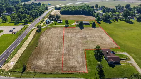 1802 N Ewing St, Seymour, IN 47274