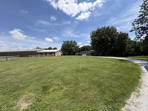 2827 W Wabash Chapel, Covington, IN 47932