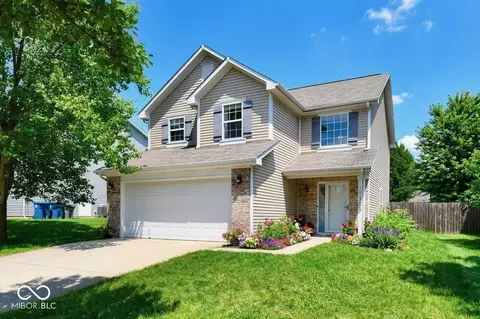 11330 War Admiral Dr, Noblesville, IN 46060